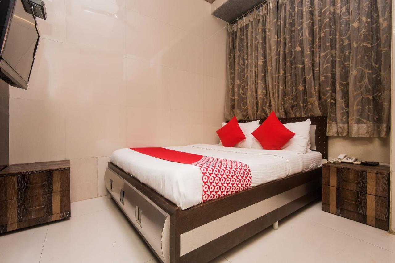 Hotel Oliver, Colaba Mumbai  Buitenkant foto
